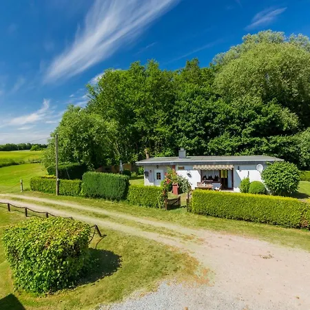 Holiday home Ostsee Bungalow Am Waldesrand Wangels